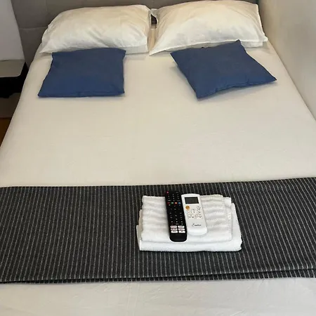 Apartamento Bernardim Ribeiro - 3ª Andar Homestay