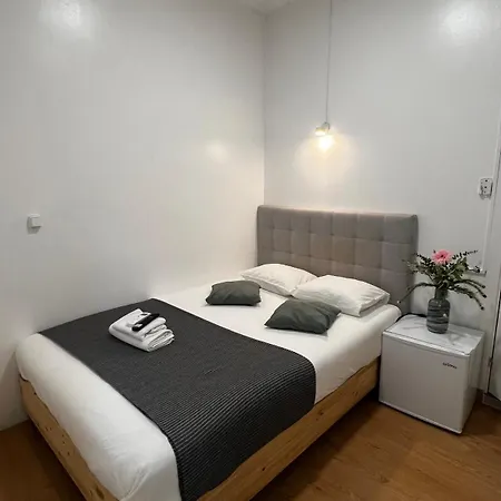 Apartamento Bernardim Ribeiro - 3ª Andar Pansiyon