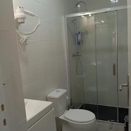 Bernardim Ribeiro - 3ª Andar Homestay szállás Lisboa