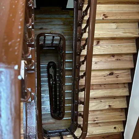 Pansiyon Apartamento Bernardim Ribeiro - 3ª Andar *