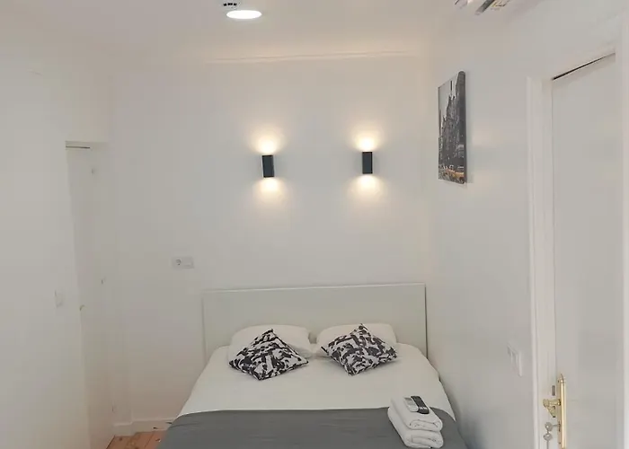 Bernardim Ribeiro - 3ª Andar * Lisbon