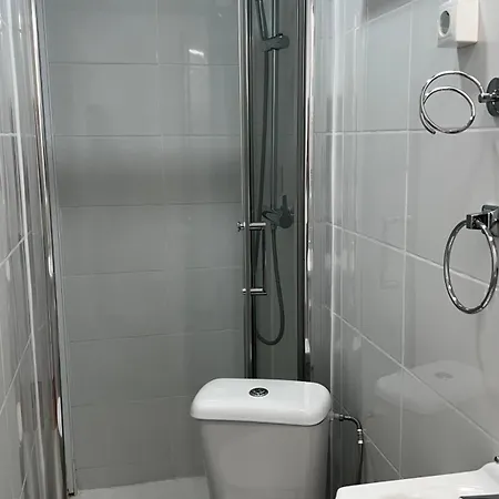 Apartamento Bernardim Ribeiro - 3ª Andar * Lisboa